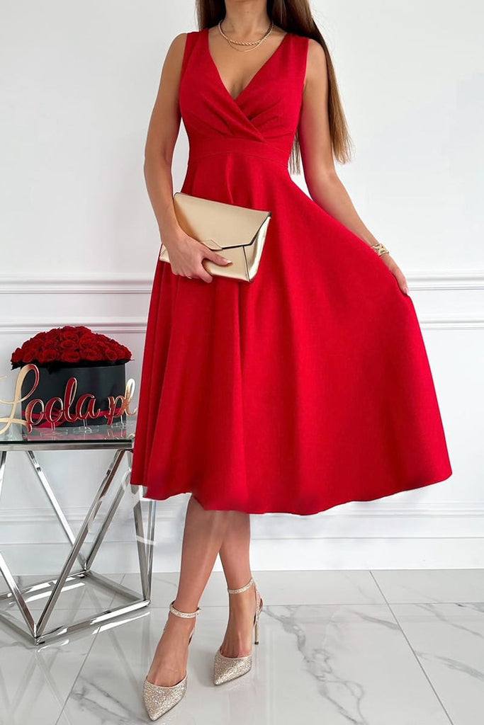 Sweet Elegant Solid Fold V Neck Sleeveless Dresses