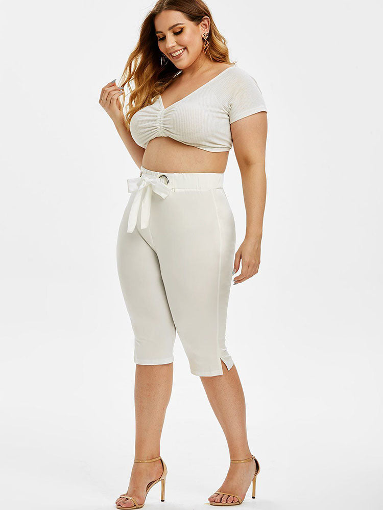 Plus Size Knot Front Grommet Capri Leggings