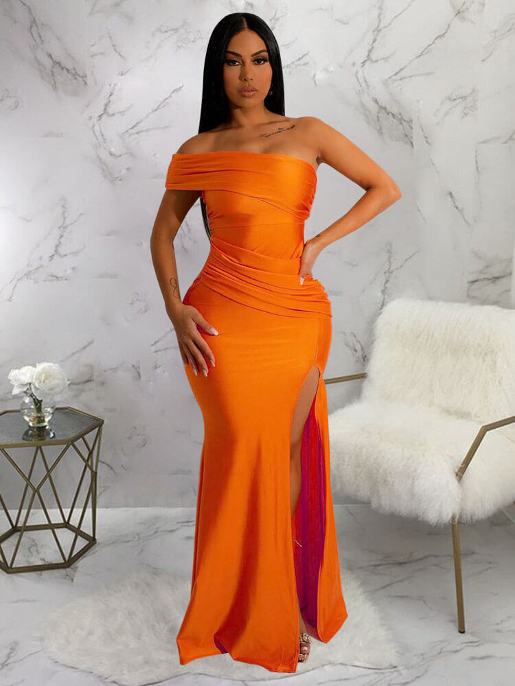 Pure Color Slanted Shoulders Strapless Slit Maxi Dresses