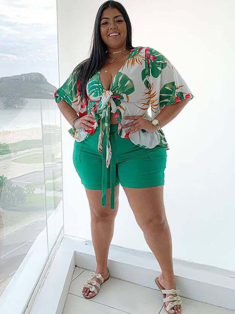 Plus Size Lace Up Ruffle Sleeve Floral Shorts Set